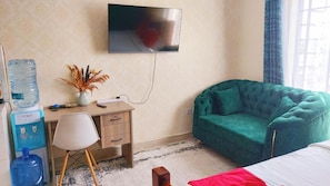 1 habitación, tabla de planchar con plancha, wifi y ropa de cama 