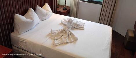 1 chambre, bureau, accĂšs au Wi-Fi (inclus), literie fournie