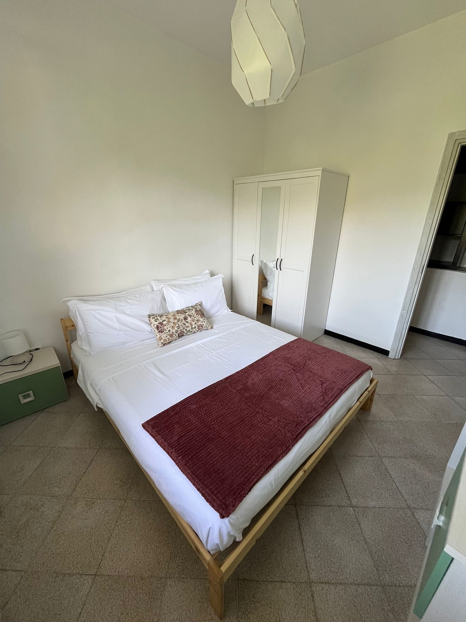 Down duvets, iron/ironing board, free WiFi, bed sheets