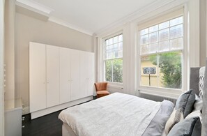 3 quartos, ferros/tábuas de passar roupa, Wi-Fi de cortesia