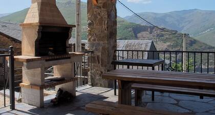 Apartment 'Leopoldo II' with Mountain Views, Outdoor Pool and Wi-Fi