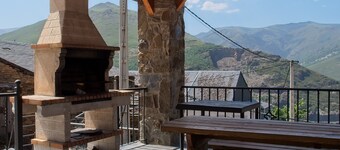 Apartment 'Leopoldo II' mit Bergblick, Außenpool und WLAN