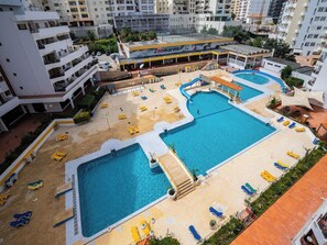 Outdoor pool - Kojima Brown Apartment, Praia da Rocha, Portimão (Portimão)