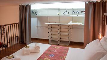 2 bedrooms