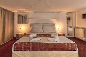 2 bedrooms, iron/ironing board