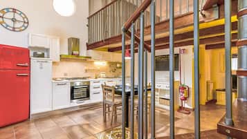 Réfrigérateur, grille-pain