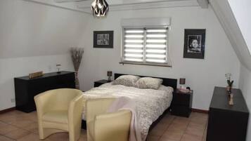 3 chambres, fer et planche Ă  repasser, Wi-Fi, draps fournis