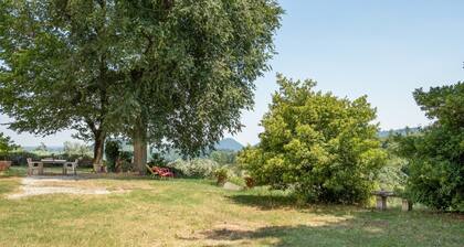 Attractive Appartment in Teolo With Shared Garden