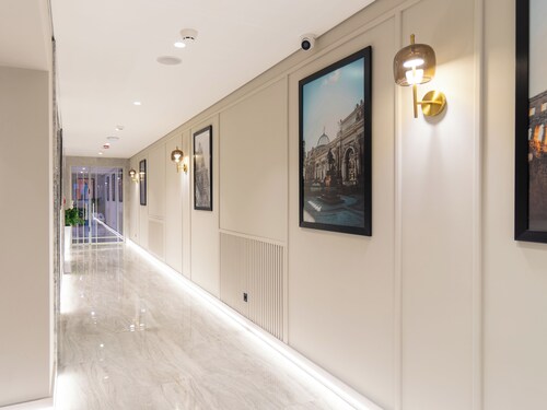 Central Square Hotel