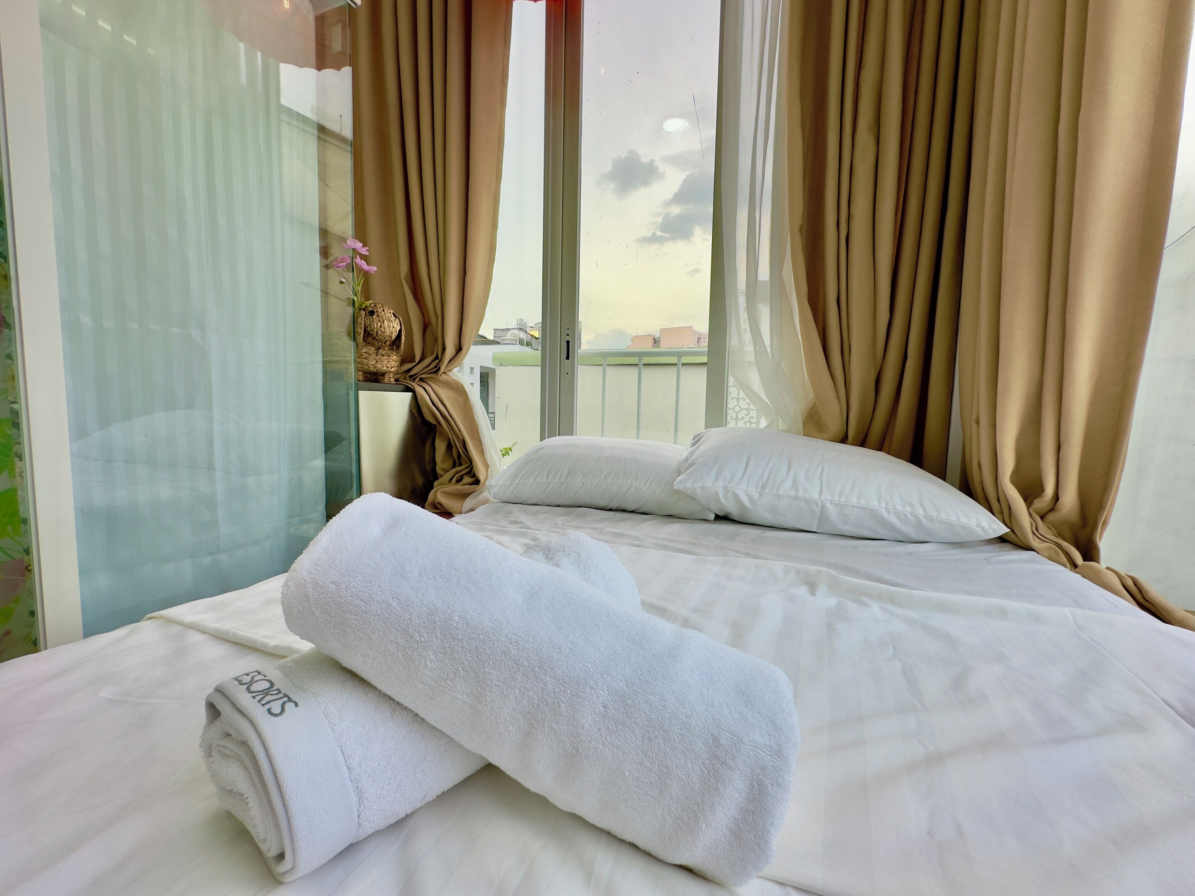 Studio, salle de bains privée, vue ville