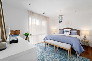 4 Schlafzimmer, Bügeleisen/Bügelbrett, Internetzugang, Bettwäsche