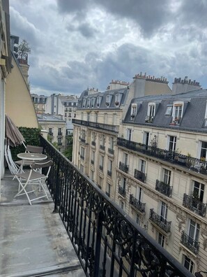 Outdoor dining - Bright Apartment with Balcony - Paris 14th, Alésia (Paris)