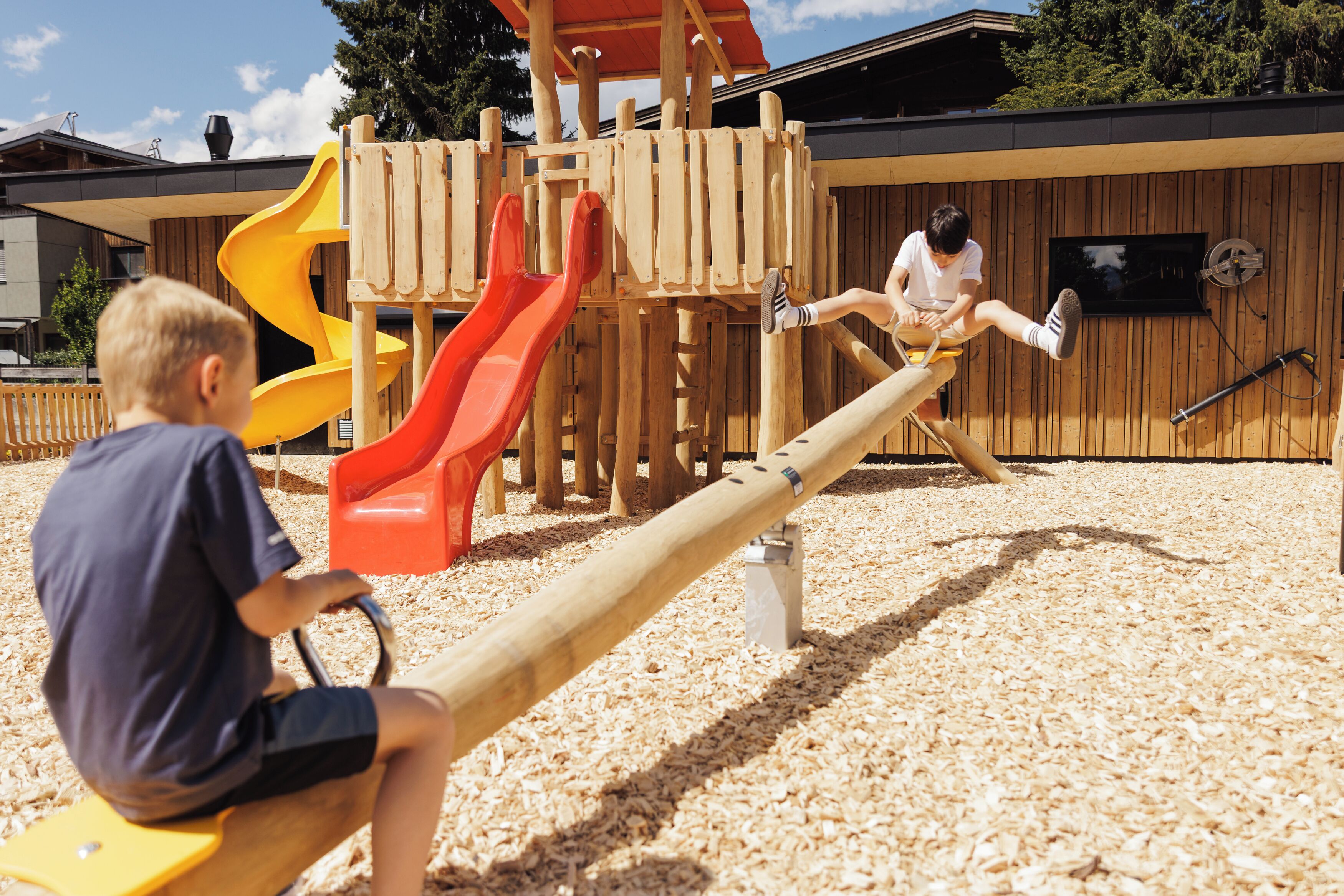 室外兒童遊樂區