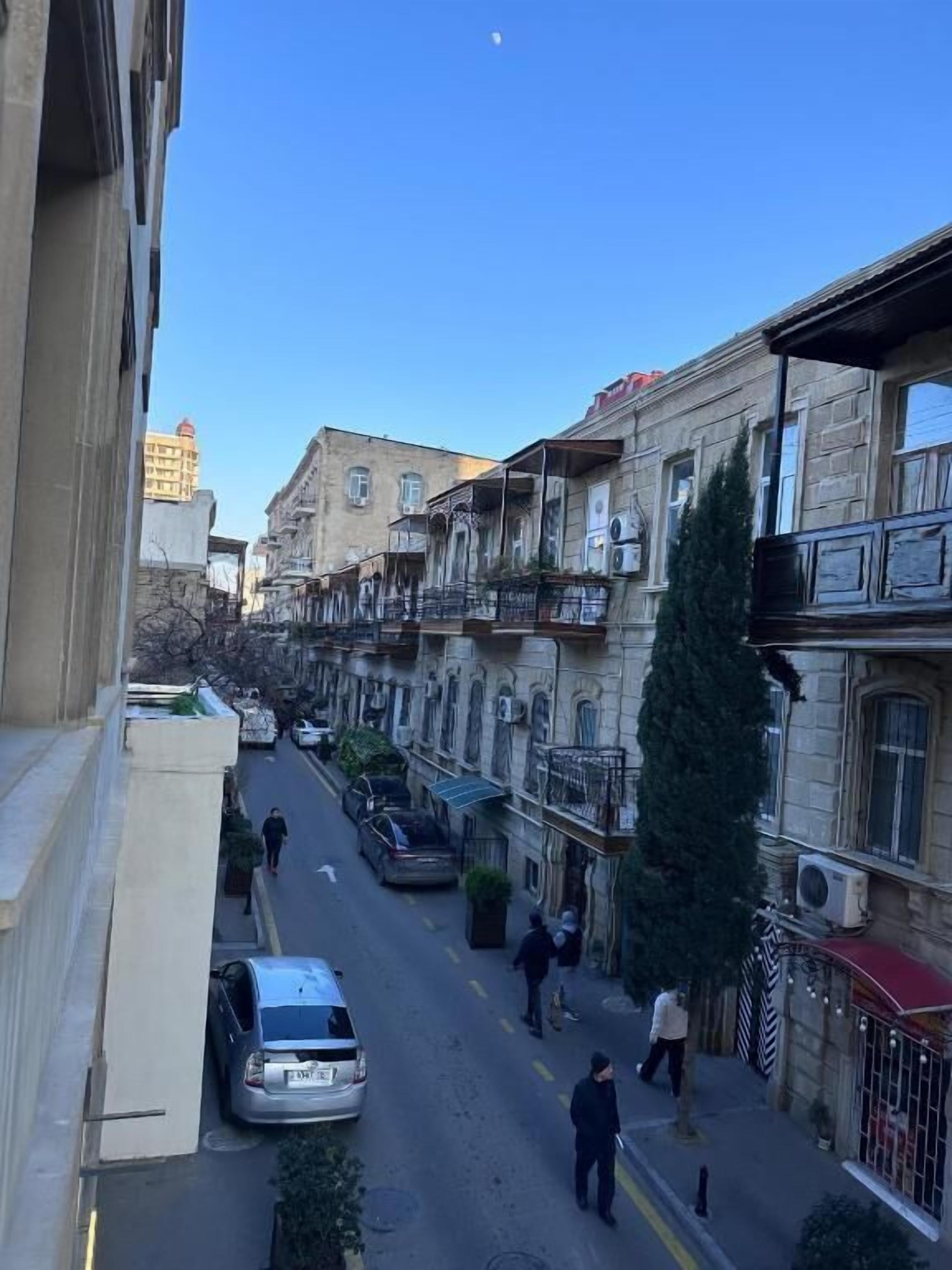 Quarto casal luxo, sacada, vista para a cidade | Vista do quarto