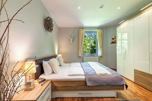 1 bedroom, travel cot, free WiFi, bed sheets - Welcome to the "Turmfalke" vacation apartment in Haus Seeadler! (Zinnowitz)