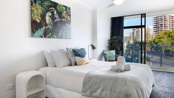 2 Schlafzimmer, Schreibtisch, Bügeleisen/Bügelbrett, kostenloses WLAN