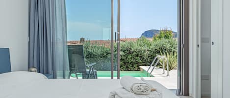 3 عدّة غرف نوم ومكواة/لوح كي وواي فاي وملاءات أسرّة