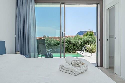 Villa 'Mirtina' with Sea View, Wi-Fi and Air Conditioning