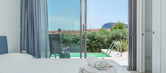 Villa 'Mirtina Home' with Sea View, Wi-Fi and Air Conditioning