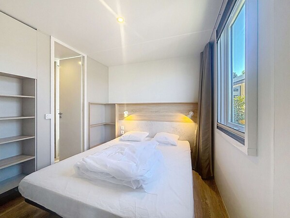 3 室のベッドルーム、WiFi (無料)