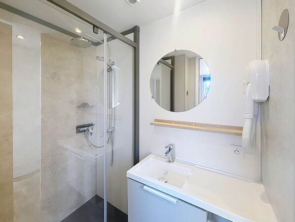 ヘアドライヤー