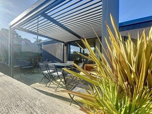 Outdoor dining - Comfortable mobile home 6 pers, 3 beds, 2 bath, near beach, cleaning included (Jullouville)