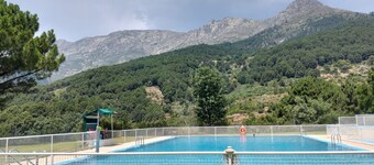 Holiday Home 'Johana' with Mountain Views and Private Terrace