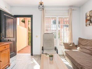 TV - Townhouse near the beach in Chiclana de la Frontera (Chiclana de la Frontera)