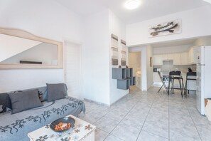 Living area - Vacation 'Chiara' with Mountain View and Shared Pool (Costa Adeje)