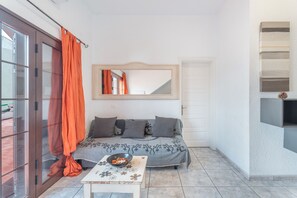 Interior - Vacation 'Chiara' with Mountain View and Shared Pool (Costa Adeje)