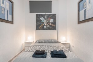 2 bedrooms, WiFi, bed sheets - Vacation 'Chiara' with Mountain View and Shared Pool (Costa Adeje)