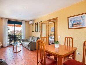 Interior - 2-bedroom Apartment with Terrace in Aldea del Coto (Chiclana de la Frontera)