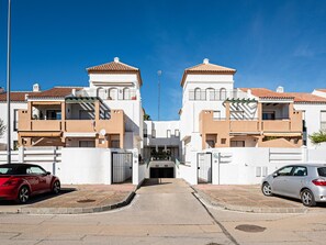 Exterior - 2-bedroom Apartment with Terrace in Aldea del Coto (Chiclana de la Frontera)