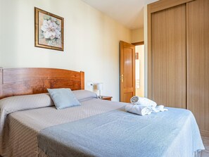 2 bedrooms, free WiFi, bed sheets