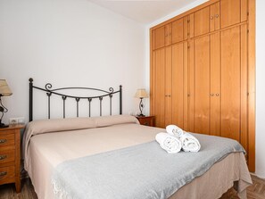 2 bedrooms, free WiFi, bed sheets