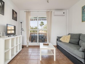 TV - Comfortable Apartment in Chiclana de la Frontera (Chiclana de la Frontera)