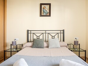 2 chambres, Wi-Fi gratuit, draps fournis