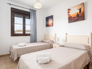 2 chambres, accès au Wi-Fi (inclus), literie fournie