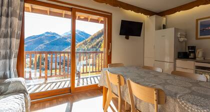 Apartment 'Les Granges - Panoramic View' with Mountain Views, Shared Pool and Balcony