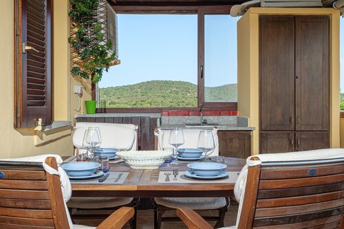 Appartement 'Tramontina' avec vue sur la mer, Wi-Fi et climatisation