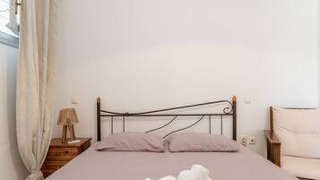 1 bedroom, iron/ironing board, WiFi, bed sheets
