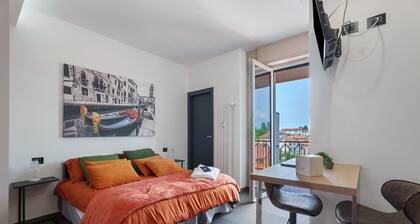 Apartment 'Venezia' with Mountain View, Balcony and Wi-Fi