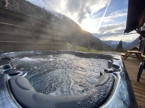 Luxury Chalet in Morzine for 21, SPA, Sauna, Wifi