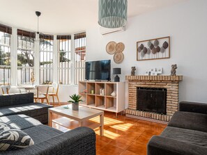 Fernseher, Kamin