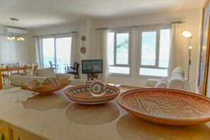 Lägenhet Deluxe - balkong - havsutsikt | Strykjärn/strykbräda och gratis wi-fi