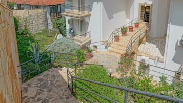 Deluxe Condo, Balcony, Sea View | Seterika/papan seterika, Wi-fi percuma