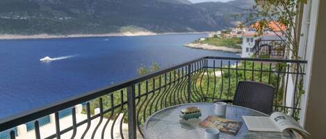 Deluxe Condo, Balcony, Sea View | Balcony