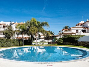 Pool - Chiclana Apartment Ground Floor, Walk to Beach (Chiclana de la Frontera)