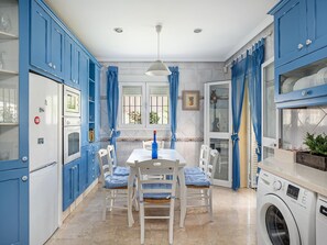 Dining - Exceptional Chalet near La Barrosa Beach (Chiclana de la Frontera)