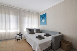 1 habitación, tabla de planchar con plancha, wifi y ropa de cama 